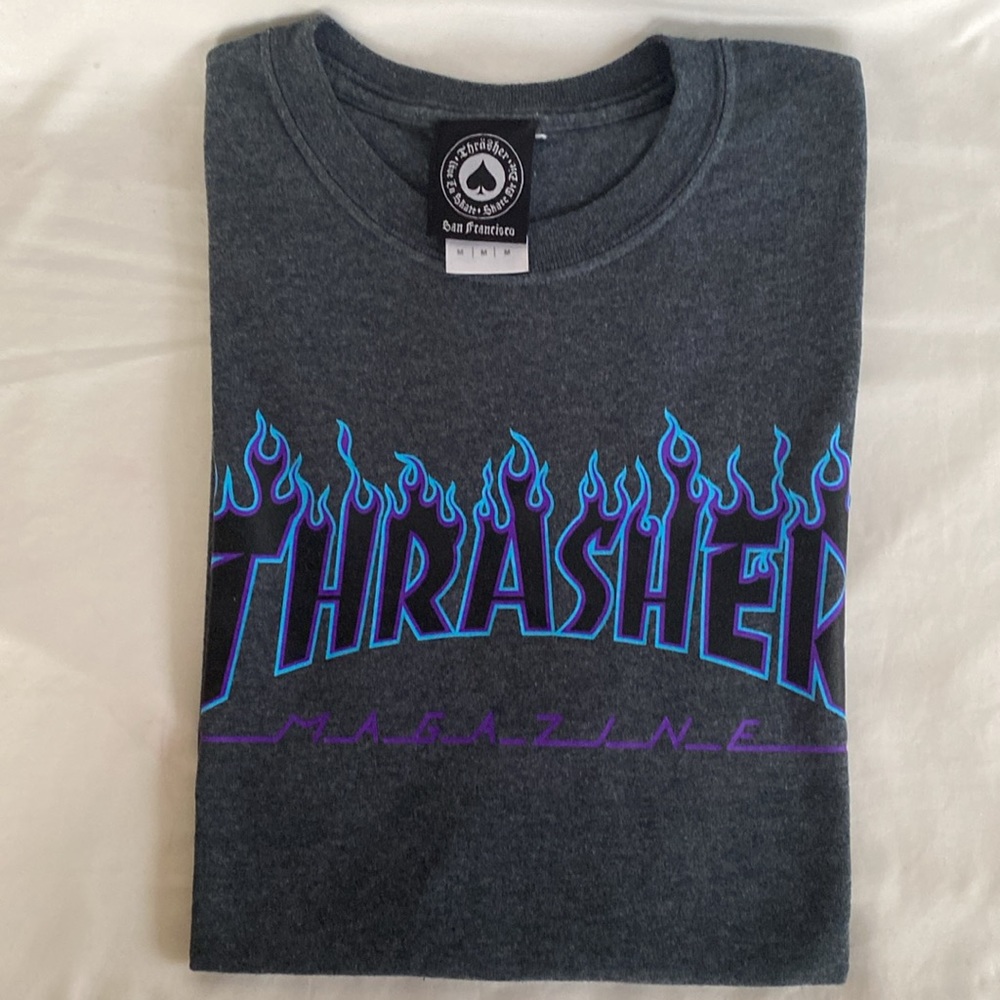 Gently Worn Thrasher Flame Men’s Graffiti Short Sleeve Tee Size Medium - Picture 5 of 11